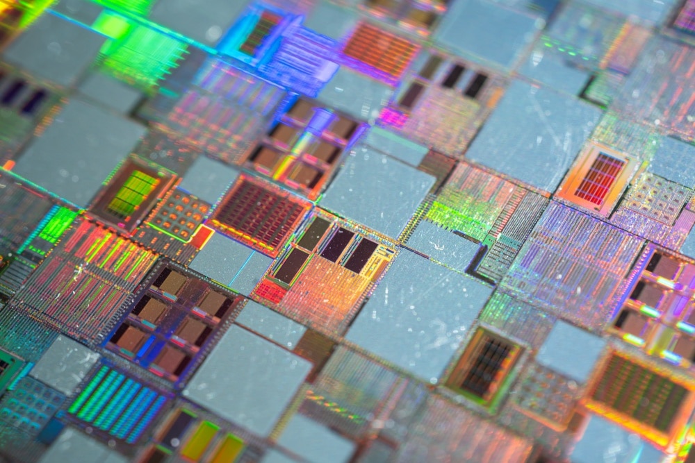 Heterogeneous Integration: Elevating Semiconductor Functionality 1 heterogeneous packaging 1000x667 1